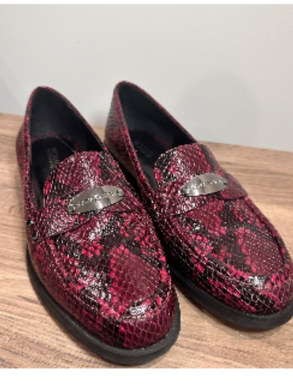 BNIB Authentic Michael Kors Women’s Red Snakeskin-Effect Loafers